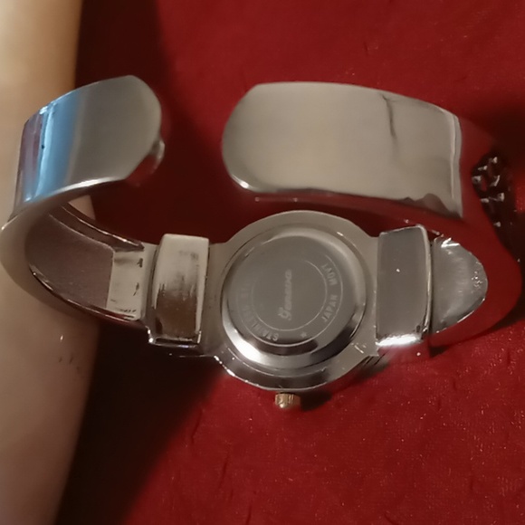 Geneva spring hinged bracelet watch stainless, silver & black accents. - Picture 5 of 8